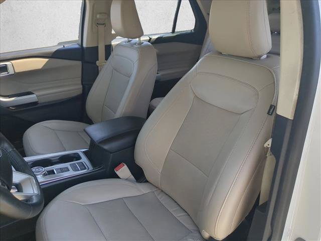 Certified 2021 Ford Explorer Limited w/ Equipment Group 301A RWD image 16