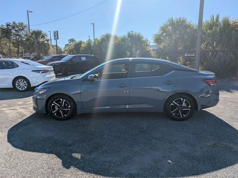 Used 2024 Nissan Sentra SV w/ Lighting Package image 6
