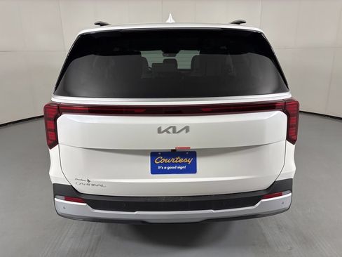 New 2026 Kia Carnival EX FWD image 7