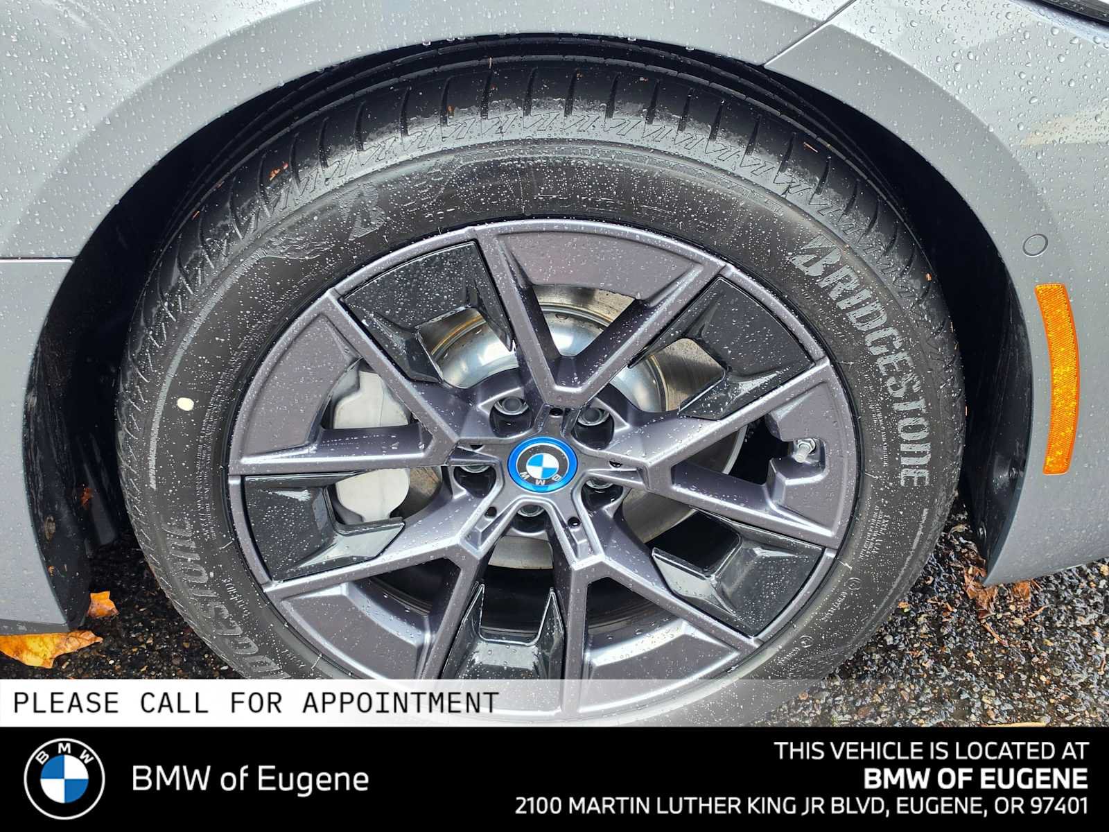 Used 2023 BMW i4 eDrive40 w/ Premium Package RWD image 9