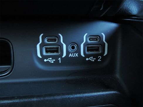 Used 2022 RAM 1500 Laramie image 29