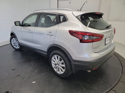 Used 2021 Nissan Rogue Sport SV FWD image 6