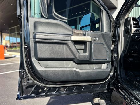 Used 2020 Ford F250 Lariat image 40