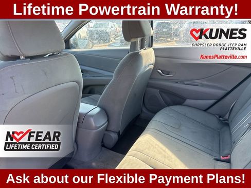 Used 2022 Hyundai Elantra SEL FWD image 35