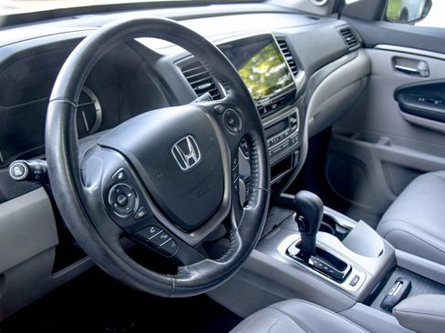Used 2018 Honda Pilot EX-L image 11