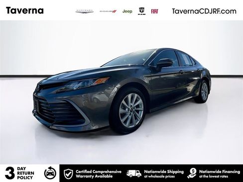 Used 2022 Toyota Camry LE image 1