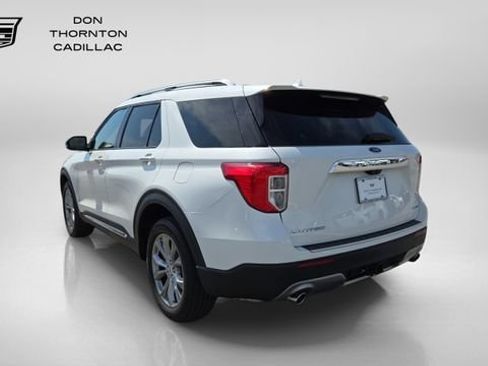 Used 2023 Ford Explorer Limited w/ Equipment Group 301A AWD/4WD image 3