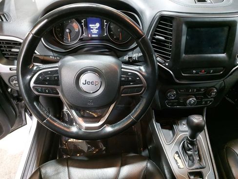 Used 2021 Jeep Cherokee Latitude Lux image 17