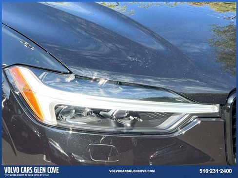 Used 2025 Volvo XC60 B5 Core w/ Protection Package Premier image 9