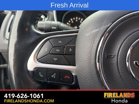 Used 2018 Jeep Compass Limited w/ Navigation Group image 20