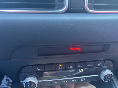 Used 2021 MAZDA CX-5 Touring image 10