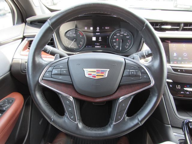 Certified 2023 Cadillac XT5 Sportv w/ Technology Package AWD/4WD image 17