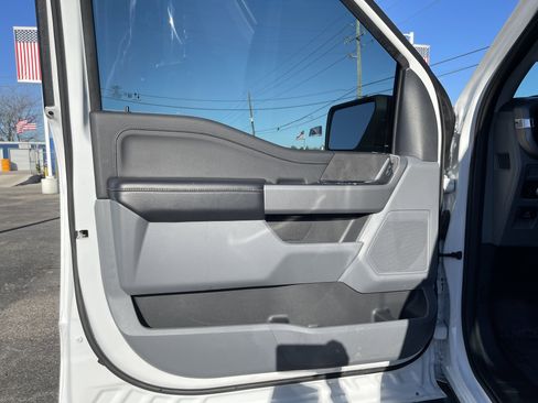 Used 2025 Ford F150 XLT w/ Equipment Group 301A Standard image 13