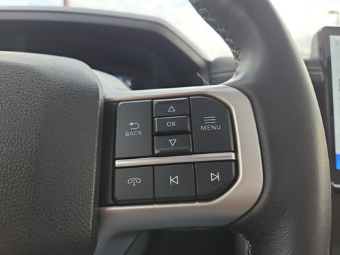 Used 2024 Ford Expedition Limited image 20