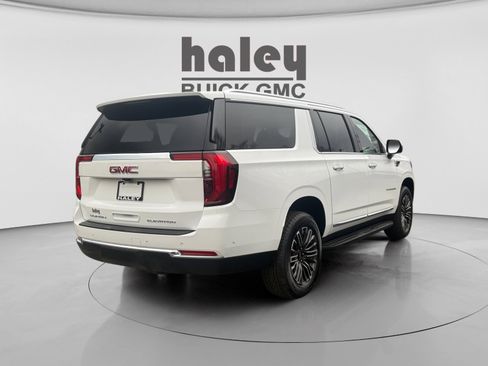 New 2026 GMC Yukon XL Elevation image 5
