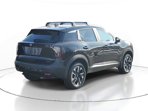 New 2026 Nissan Kicks SV image 4