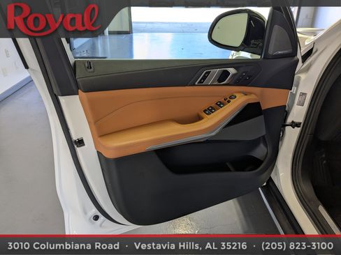 Used 2021 BMW X5 xDrive40i w/ Premium Package 2 image 17