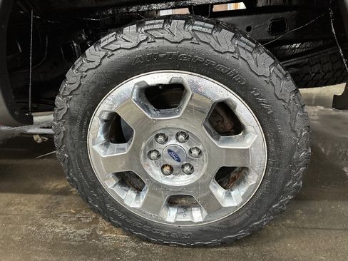 Used 2011 Ford F150 XLT w/ XTR Pkg image 9