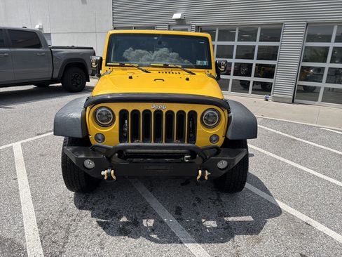 Used 2015 Jeep Wrangler Unlimited Sport w/ Quick Order Package 24S AWD/4WD image 11