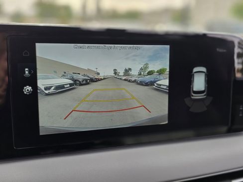 Used 2025 Hyundai Palisade SEL FWD image 31