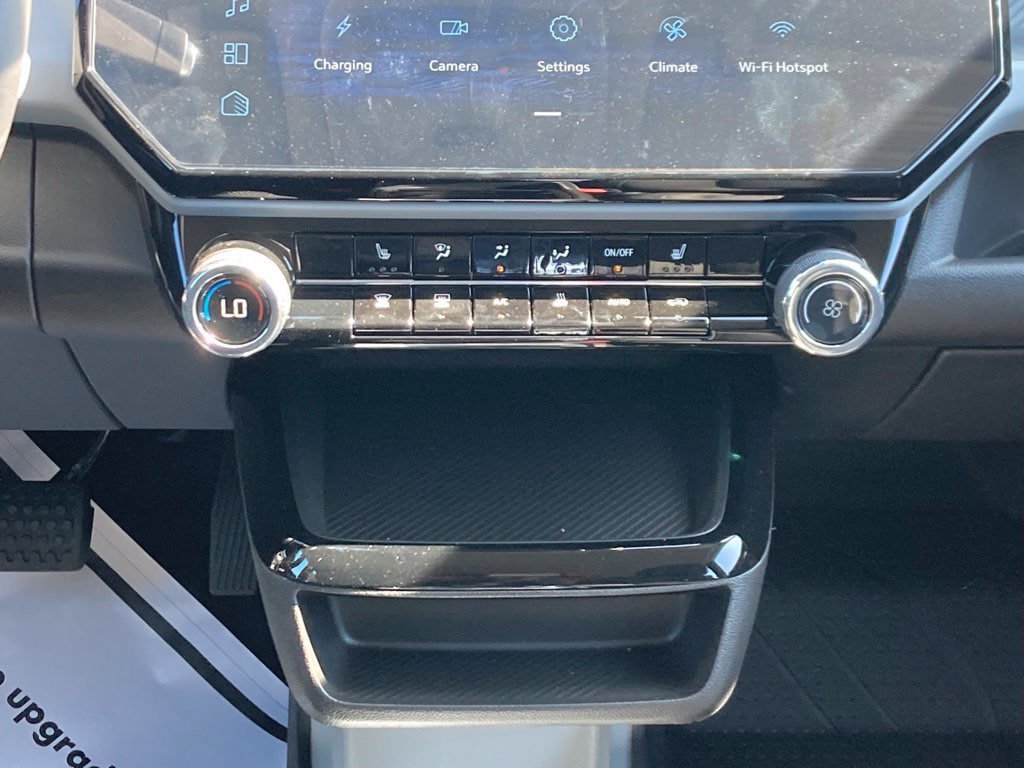 New 2027 Chevrolet Bolt LT w/ Comfort Package FWD image 12