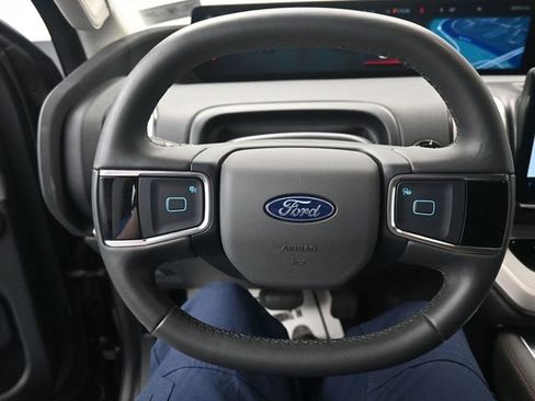 Certified 2025 Ford Expedition Max Active AWD/4WD image 11