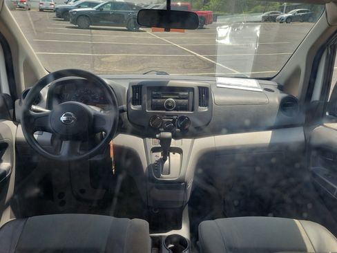Used 2015 Nissan NV200 S w/ Back Door Glass Package FWD image 13