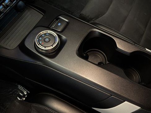 Used 2020 Ford Mustang Shelby GT500 w/ Technology Package RWD image 9