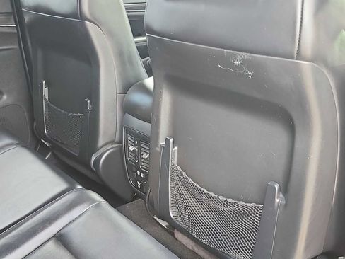 Used 2020 Jeep Grand Cherokee Limited w/ Trailer Tow Group IV AWD/4WD image 16