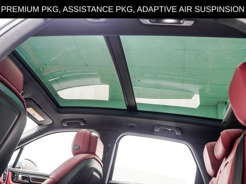 Used 2023 Porsche Cayenne w/ Premium Package AWD/4WD image 53