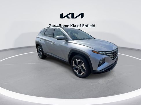 Used 2022 Hyundai Tucson Limited AWD/4WD image 2
