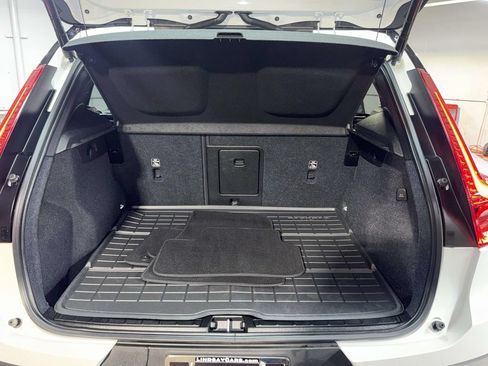 Used 2024 Volvo XC40 Recharge Ultimate w/ Protection Package Premier AWD/4WD image 17