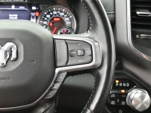 Used 2022 RAM 1500 Laramie AWD/4WD image 16
