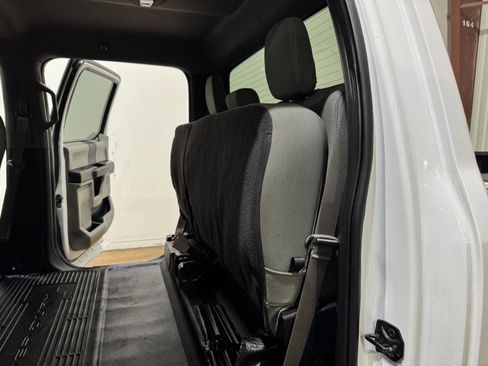 Used 2019 Ford F250 XL w/ Power Equipment Group RWD image 19