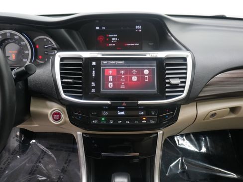 Used 2016 Honda Accord EX-L image 15