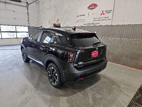 New 2026 Nissan Kicks SV w/ SV Premium Package AWD/4WD image 5