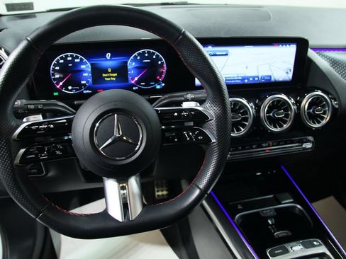 Certified 2024 Mercedes-Benz GLA 250 4MATIC image 21