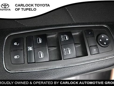Used 2022 Dodge Charger SXT RWD image 18