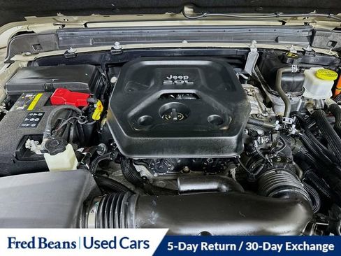 Used 2022 Jeep Wrangler Unlimited Sahara w/ Cold Weather Group image 32