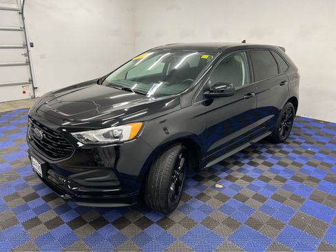 Used 2024 Ford Edge SE w/ Black Appearance Package image 7