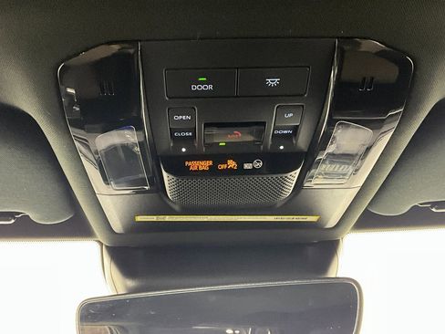 Used 2025 Lexus GX 550 image 13