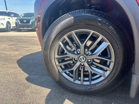 Used 2021 Nissan Rogue S image 29