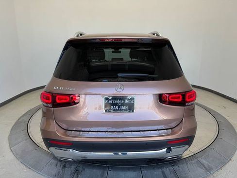 Used 2023 Mercedes-Benz GLB 250 image 11