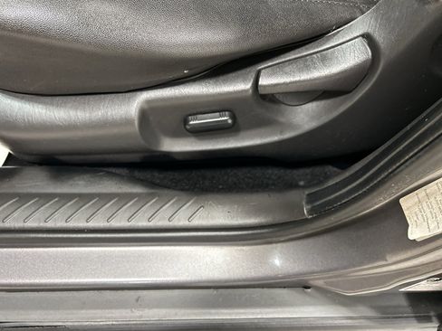 Used 2012 Ford Escape Limited image 13