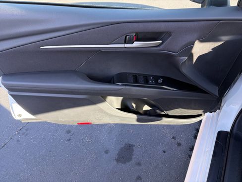 Used 2025 Toyota Camry LE FWD image 9