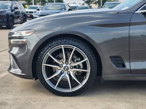 Used 2023 Genesis G70 2.0T RWD image 8