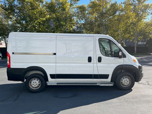 Used 2023 RAM ProMaster 2500 image 6