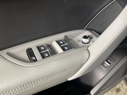 Used 2018 Audi Q5 Prestige w/ Prestige Package image 48