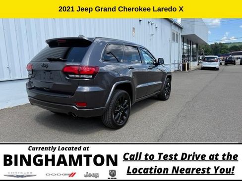 Used 2021 Jeep Grand Cherokee Laredo X AWD/4WD image 4