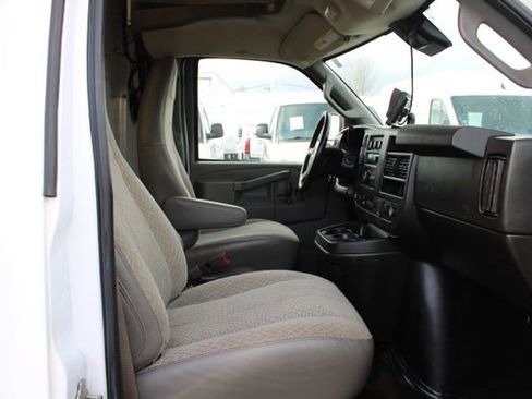 Used 2021 Chevrolet Express 3500 w/ Power Convenience Package image 22